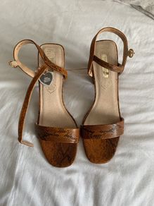 Bnwt sandals size 7