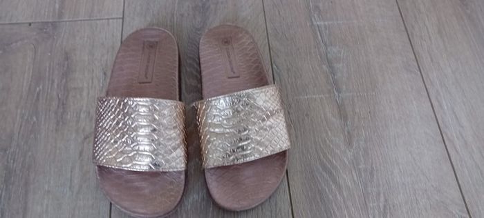 Claudia Gizzani Sliders UK3