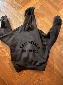 Essentials fear of god hoodie (real)