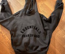 Essentials fear of god hoodie (real)