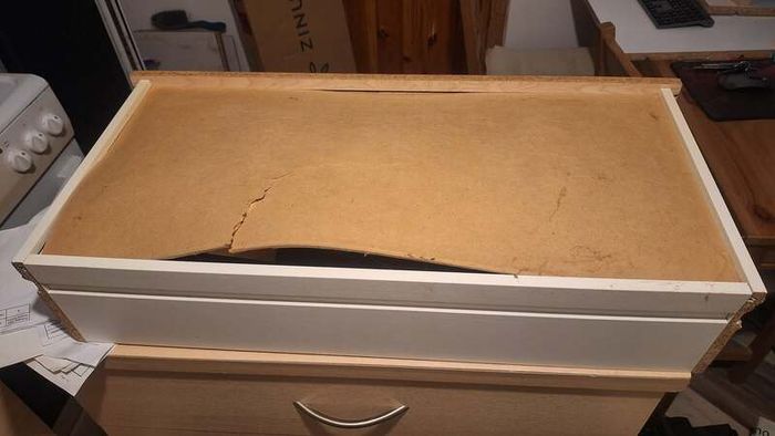 Free: King Size Divan Bed (150x200) + 2 Chests of Drawers - Collection Only