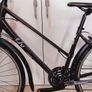 giant light weigh road bike hardly used Image 4