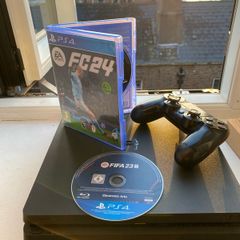 PS 4 And FIFA 23/24  - controller