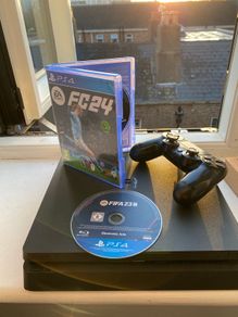 Pe 4 FIFA 23/24 and controller
