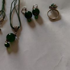 Vintage-Style Deep Green Jewelry Set (Necklace, Earrings & Ring)