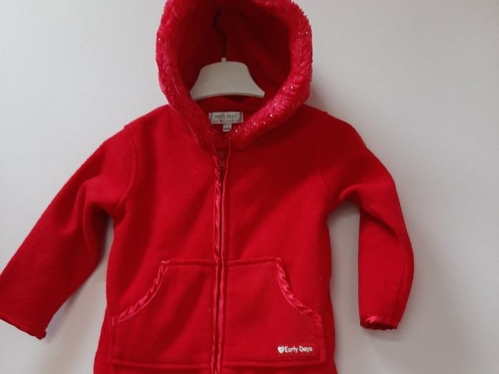 Red fleece hood 6/12 months