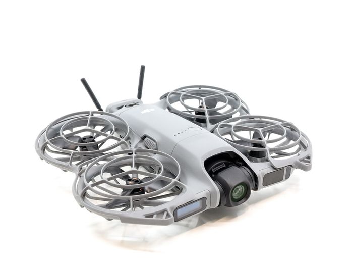 DJI NEO 2 Drone & Antenna