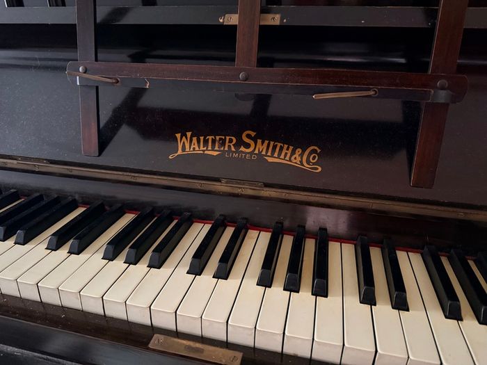 Piano - Walter Smith & Co.