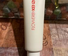 Kenzo World Perfumed Hand & Nail Cream (20ml) - New