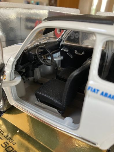 Abarth Fiat 500 1/18
