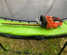 Black + Decker electric Hedge Trimmer