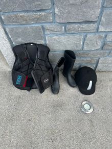 Horse riding equipment for 7 to 9 year old