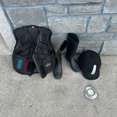 Horse riding equipment for 7 to 9 year old