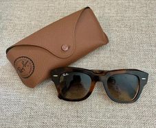 Rayban sun glasses wayfarer