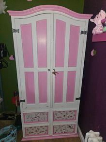 wardrobe