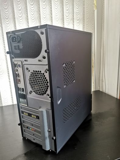 Classic Gaming Pc Q6600 9600Gso 2gb Ram