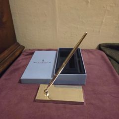 Newbridge Silverware Pen Holder