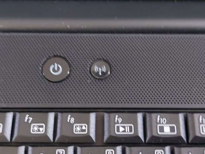 Compaq Presario CQ50, AMD Sempron SI-40, 2.0GHz, 1GB Ram, Windows 7, 32 Bit, Firefox, Opera and chrome, excellent cosmetic condition, Vintage Laptop