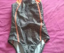 Swimsuit Age 8, fit 6-7yrs only tried on
