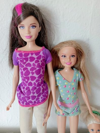 Skipper, Stacey, Chelsea dolls b