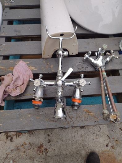 Chrome bath taps