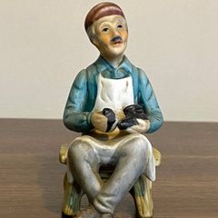 Vintage Porcelain Shoe Cobbler Sitting On Bench Figurine 5 Inches High