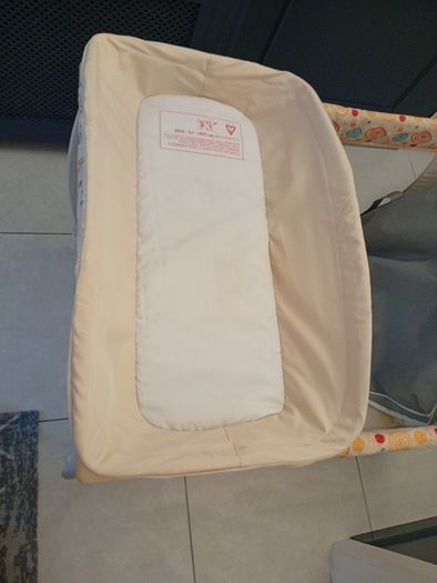 travel cot