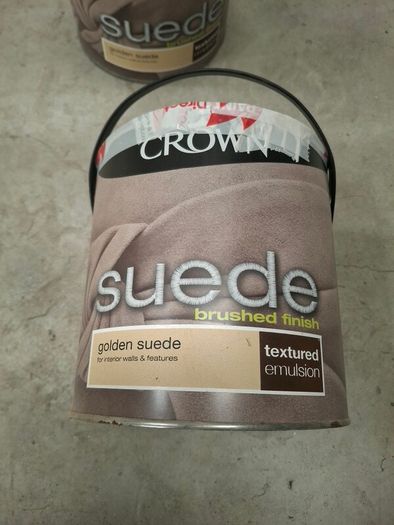 Crown golded suede textured paint