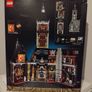LEGO 10273 Haunted House Image 2