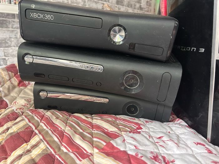 xbox 360 PS3 parts or repair
