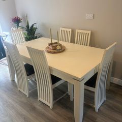 Dining table & chairs
