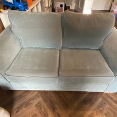 Comfortable 2 Seater couch