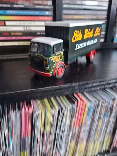 Model Truck