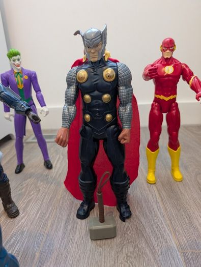 30cm Marvel  action figures.