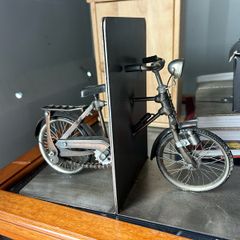 Model BIcycle Book ends