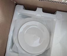 Set plates and glasses for free