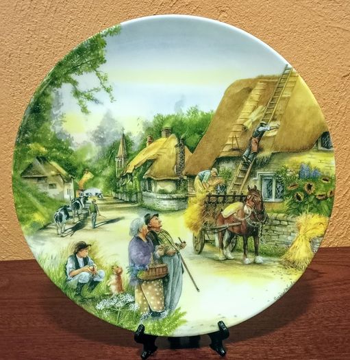 Vintage Royal Doulton Collector Plate x2