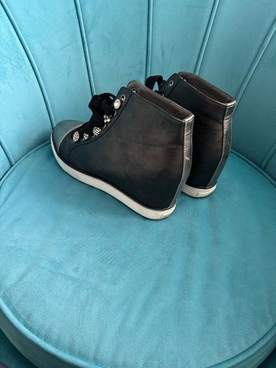 Brand new shoes- size 41