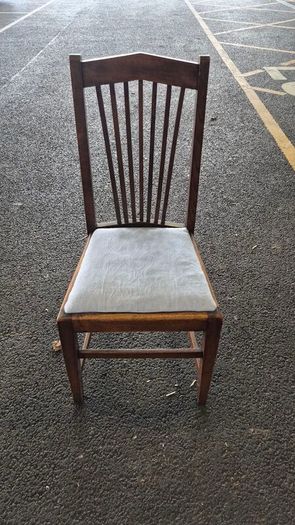 Vintage Oak Extendable Table + 4 Matching Chairs