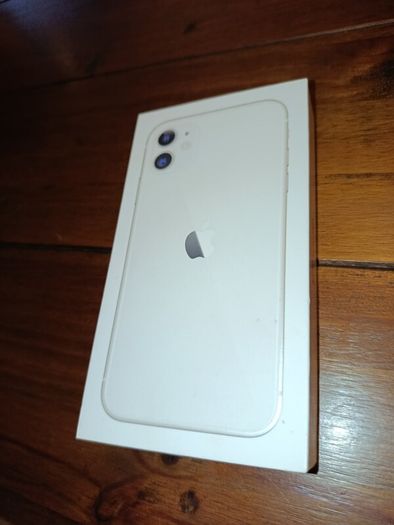 iPhone 11 64GB White
