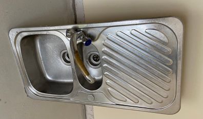 Kitchen sink