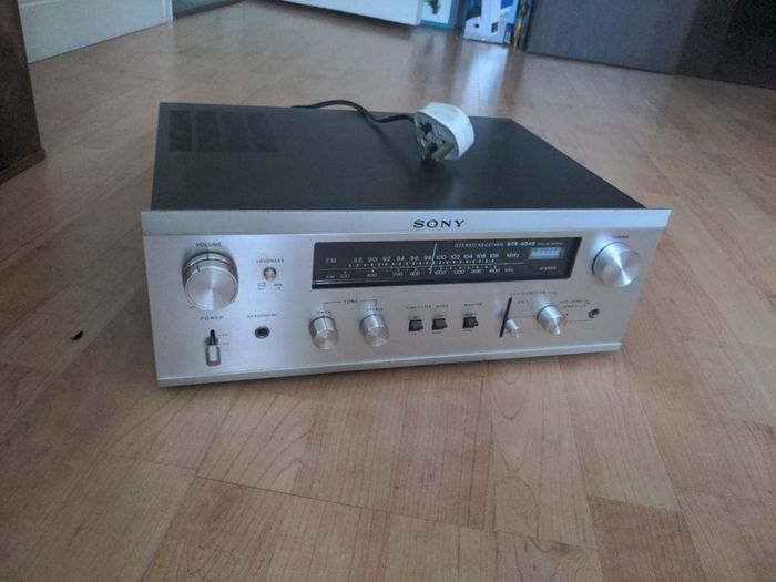 Vintage Stereo Sony STR 6040