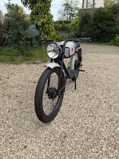 Eysing Electric E-Moped - Essentially New and Unused
