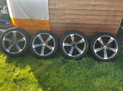 Audi Ttrs 18s