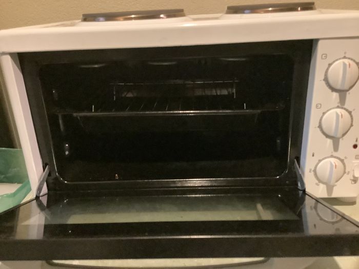 Belling mini cooker with twin hobs