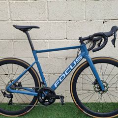 Focus Izalco Max 8.7 Carbon Road Bike