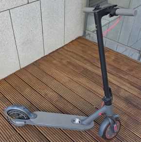 Aovopro Foldable E scooter (for repair/parts)