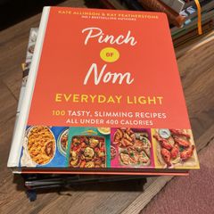A Pinch of Nom Everyday Light cook
