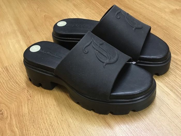 Juicy Couture Sandals