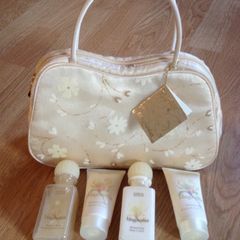 Magnolia gift set